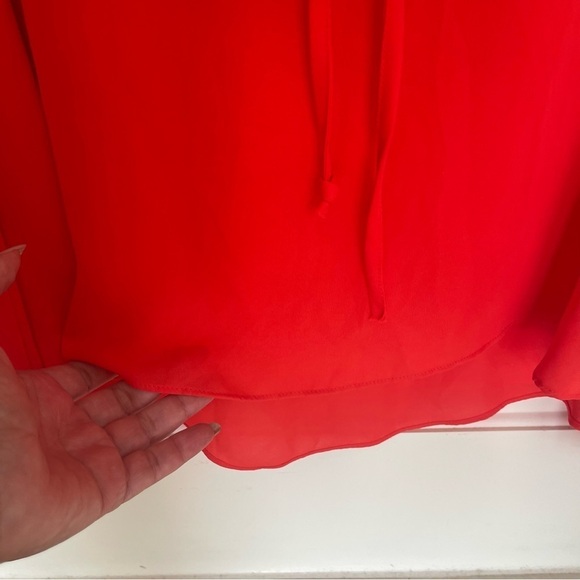 XOXO Blouse with Flare sleeves.Slit Through Sleeve and Key Hole neckline. Size S - Picture 4 of 8